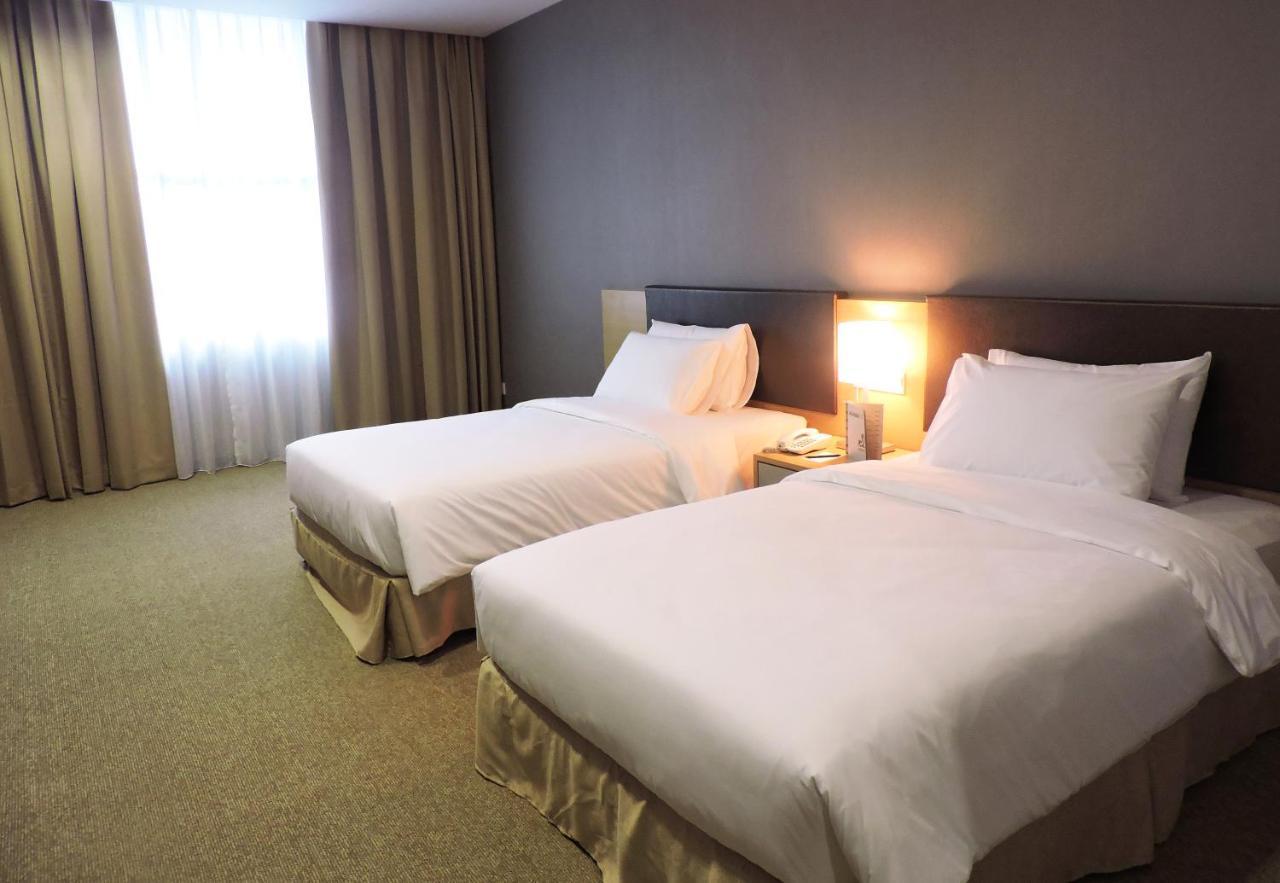 Hotel N°5 コタキナバル エクステリア 写真