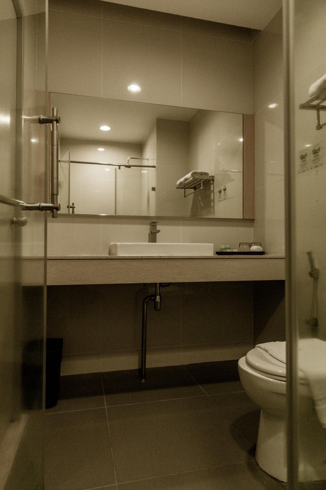 Hotel N°5 コタキナバル エクステリア 写真