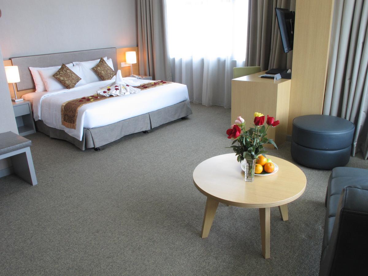 Hotel N°5 コタキナバル エクステリア 写真