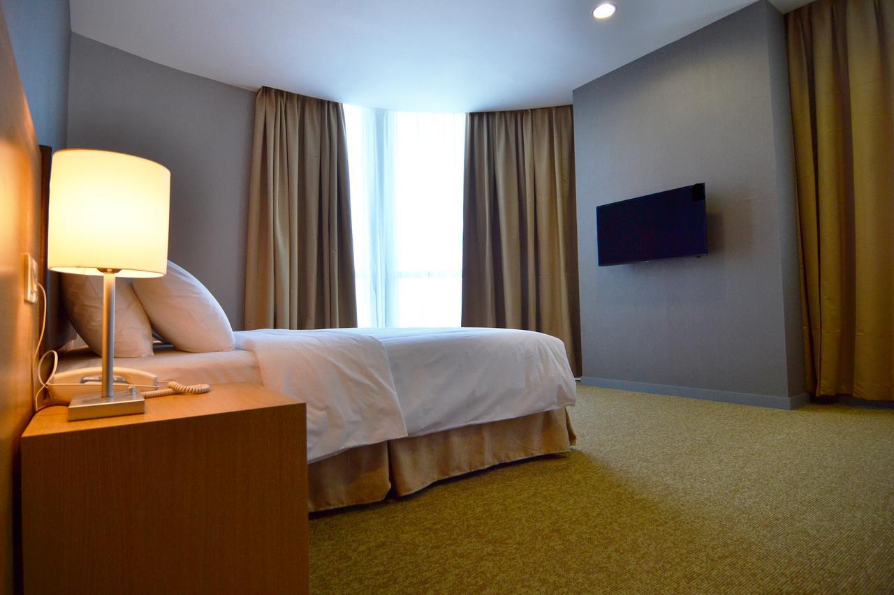 Hotel N°5 コタキナバル エクステリア 写真