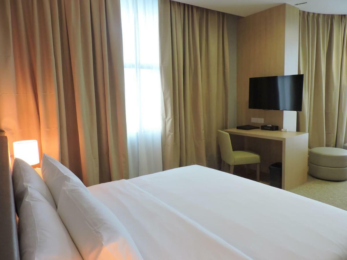 Hotel N°5 コタキナバル エクステリア 写真