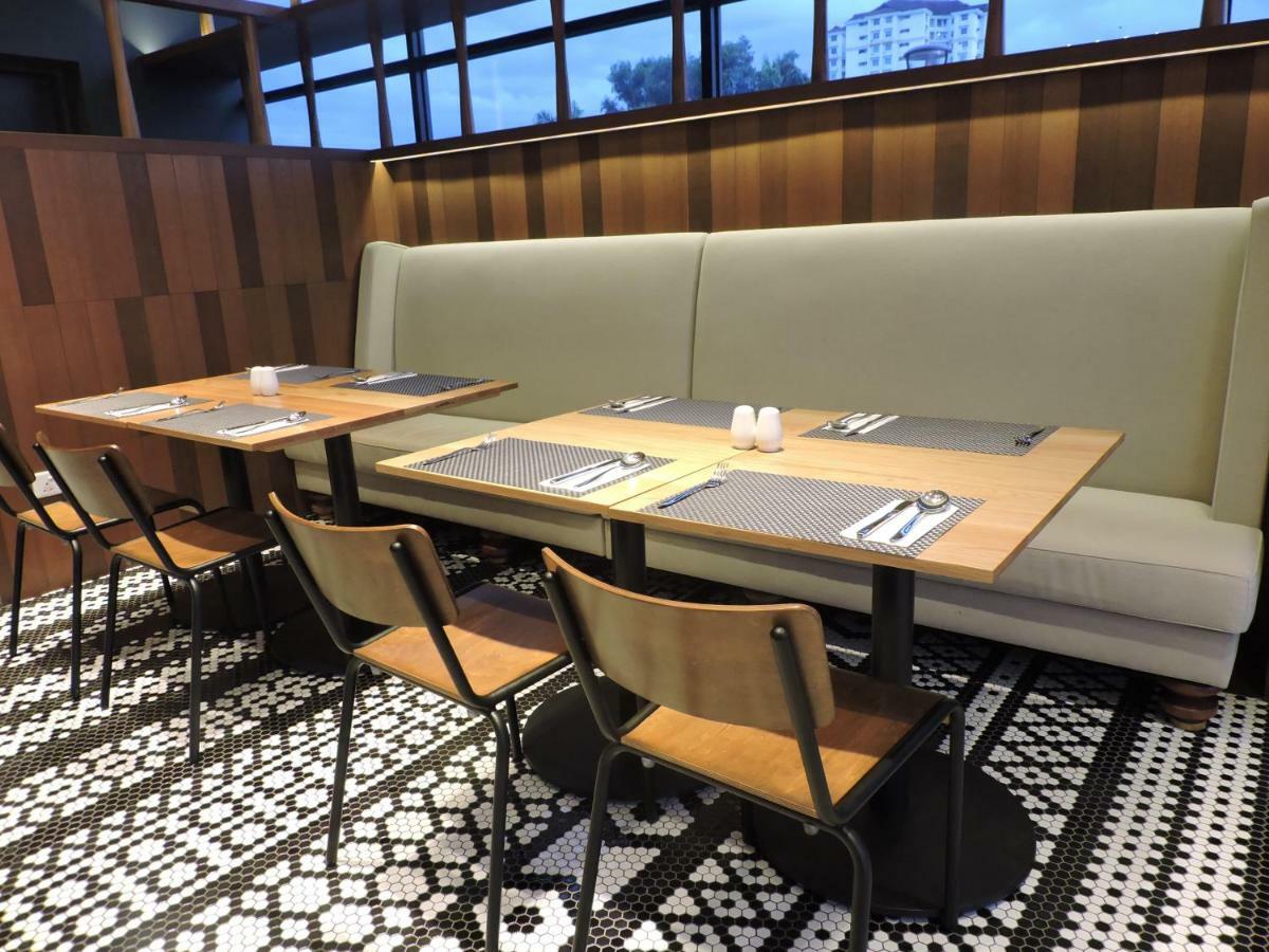 Hotel N°5 コタキナバル エクステリア 写真