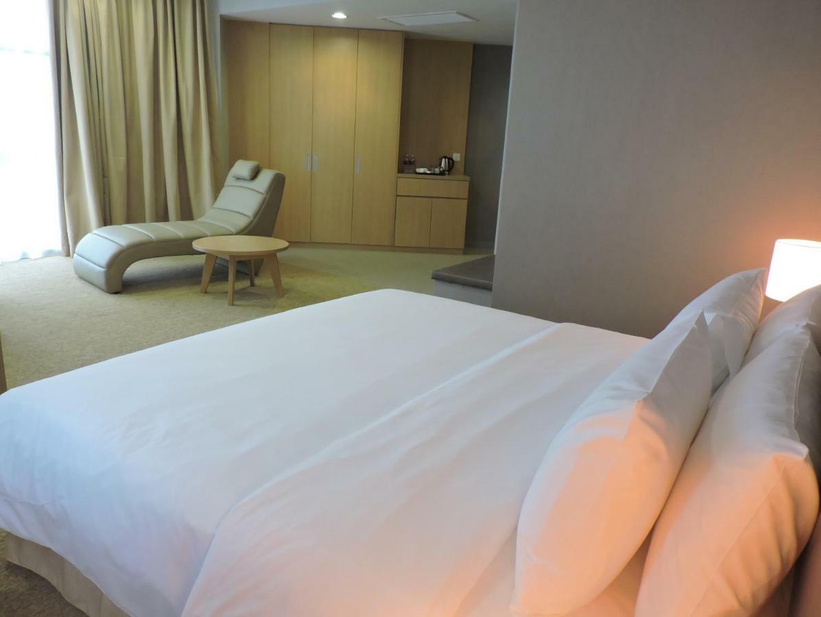 Hotel N°5 コタキナバル エクステリア 写真